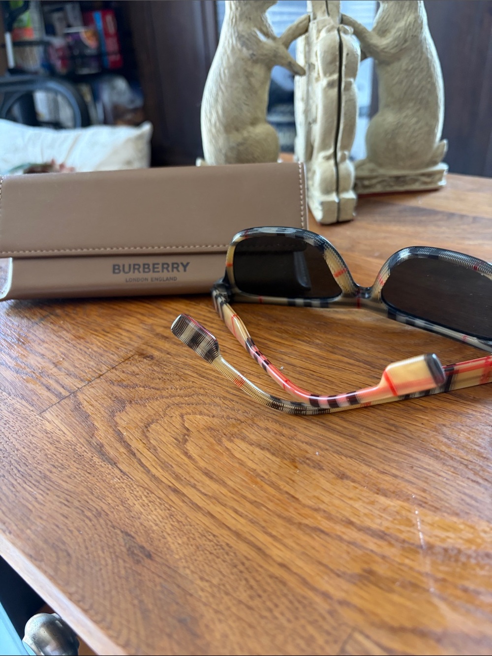 Burberry Black Sunglasses with Tan Case - Picture 3 of 3